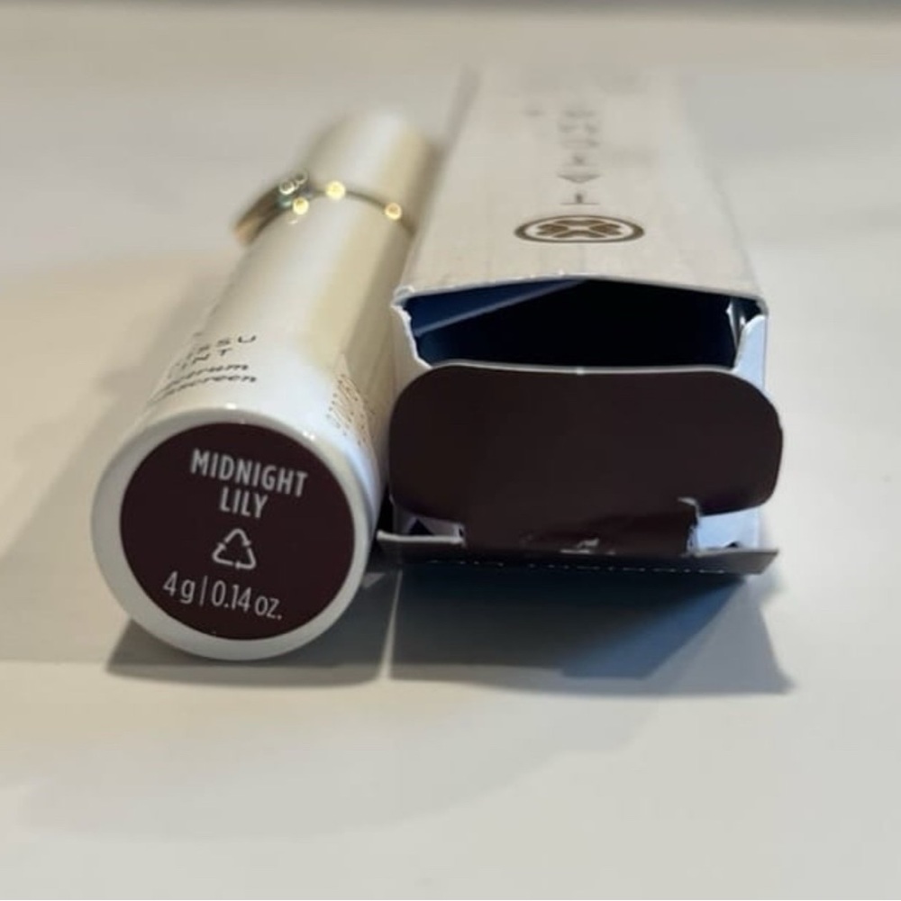 Tatcha The Kissu Lip Tint - Soft Plum Shade Midnight Lily - Picture 4 of 4